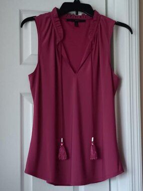 WHITE HOUSE BLACK MARKET Womens Top Sleeveless V Neck with Tassels Size Small